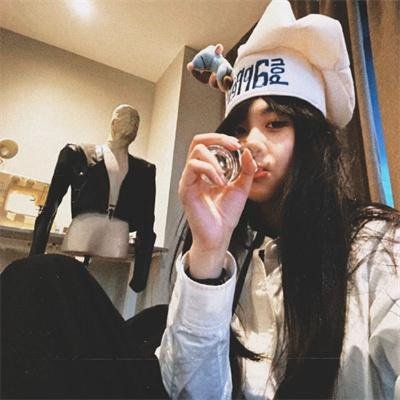 追妻三万年帝尊抱走天道亲闺女