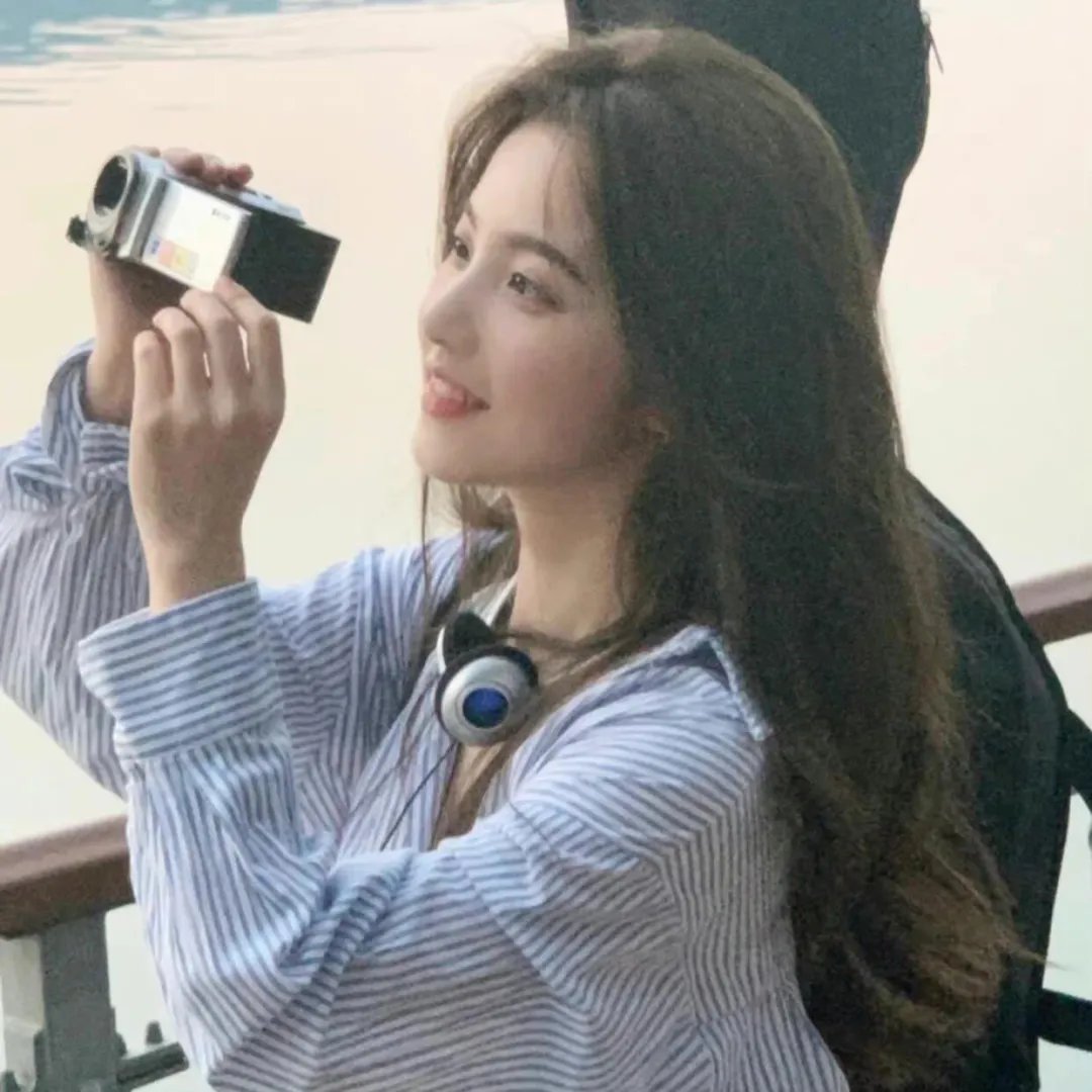 戏子们：传闻操纵团